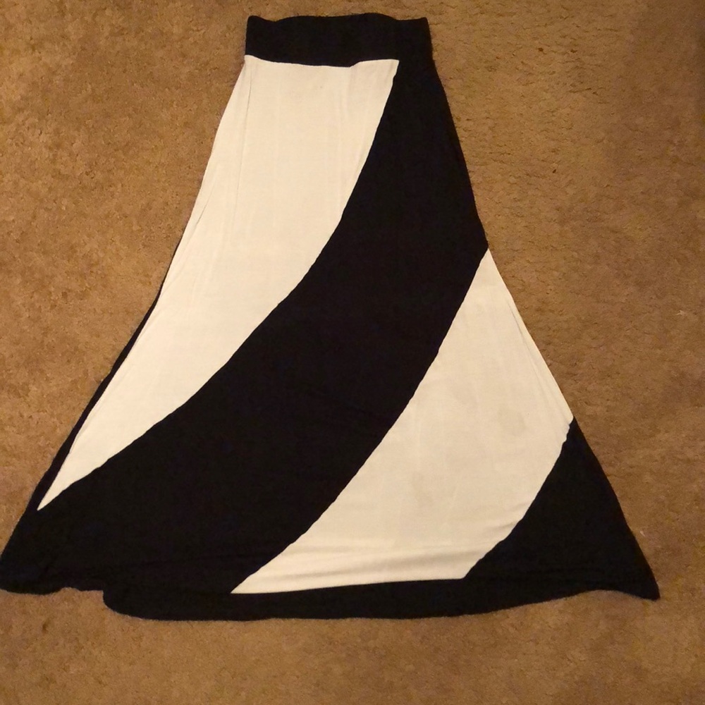 Maxi Skirt long